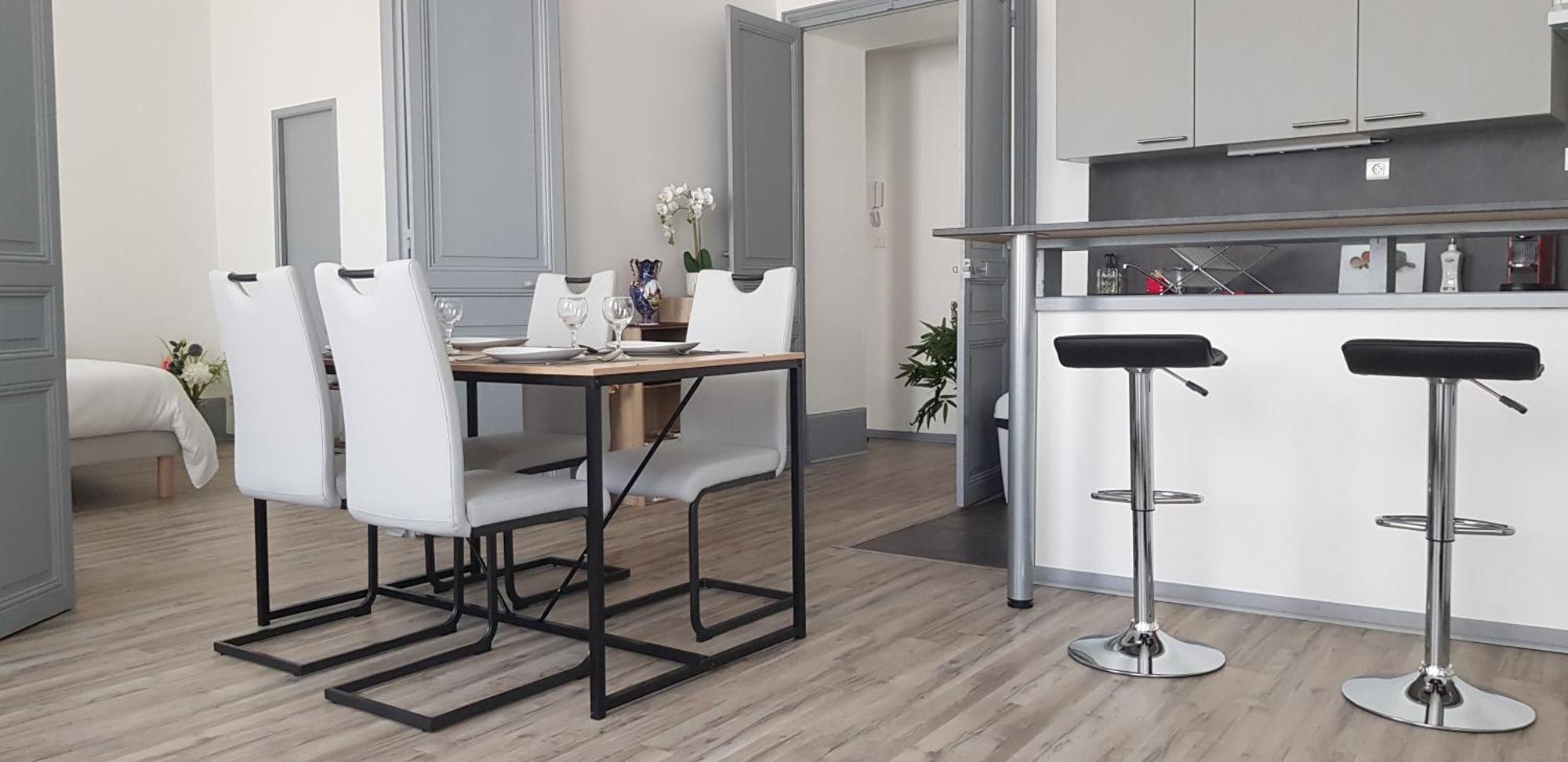 Appartement Cosy Entre Centre Et Hopital à Montluçon Extérieur photo